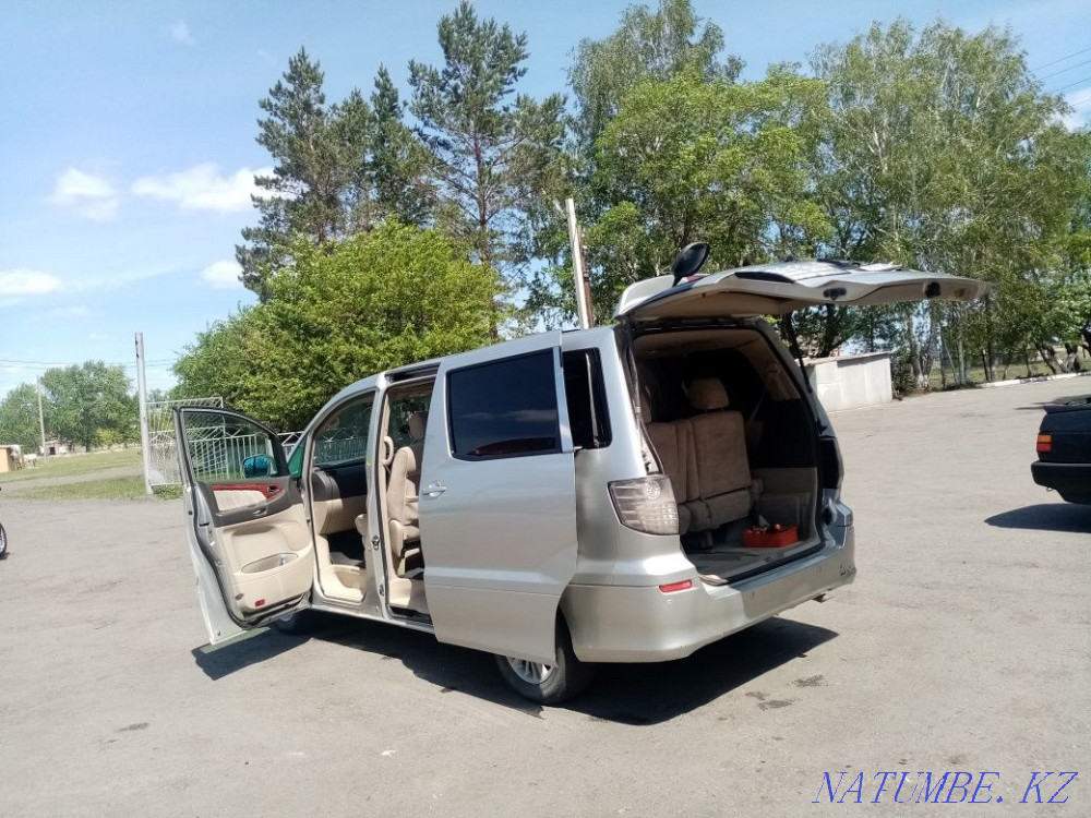 Toyota Alphard    year  - photo 3