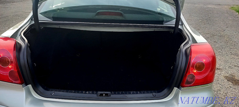 Toyota Avensis    year Бектобе - photo 9