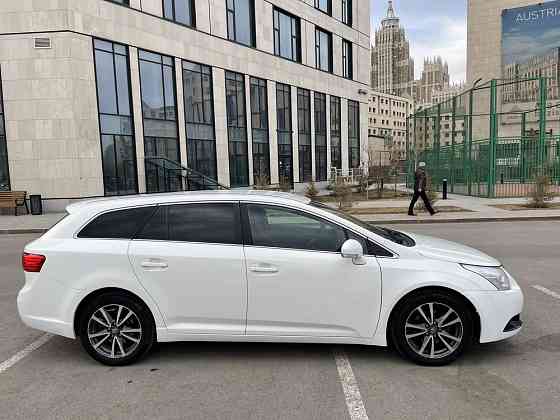 Toyota Avensis    года  Астана