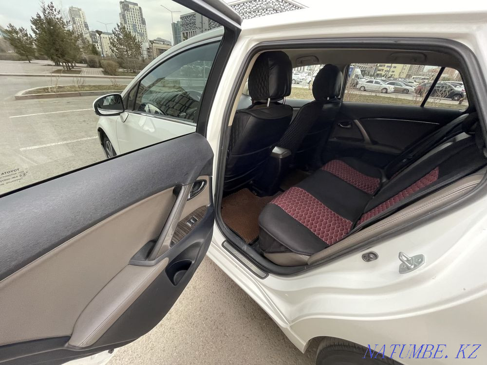 Toyota Avensis    года Астана - изображение 7
