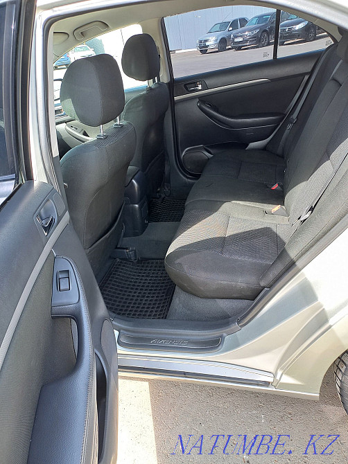 Toyota Avensis    года Большой чаган - изображение 7