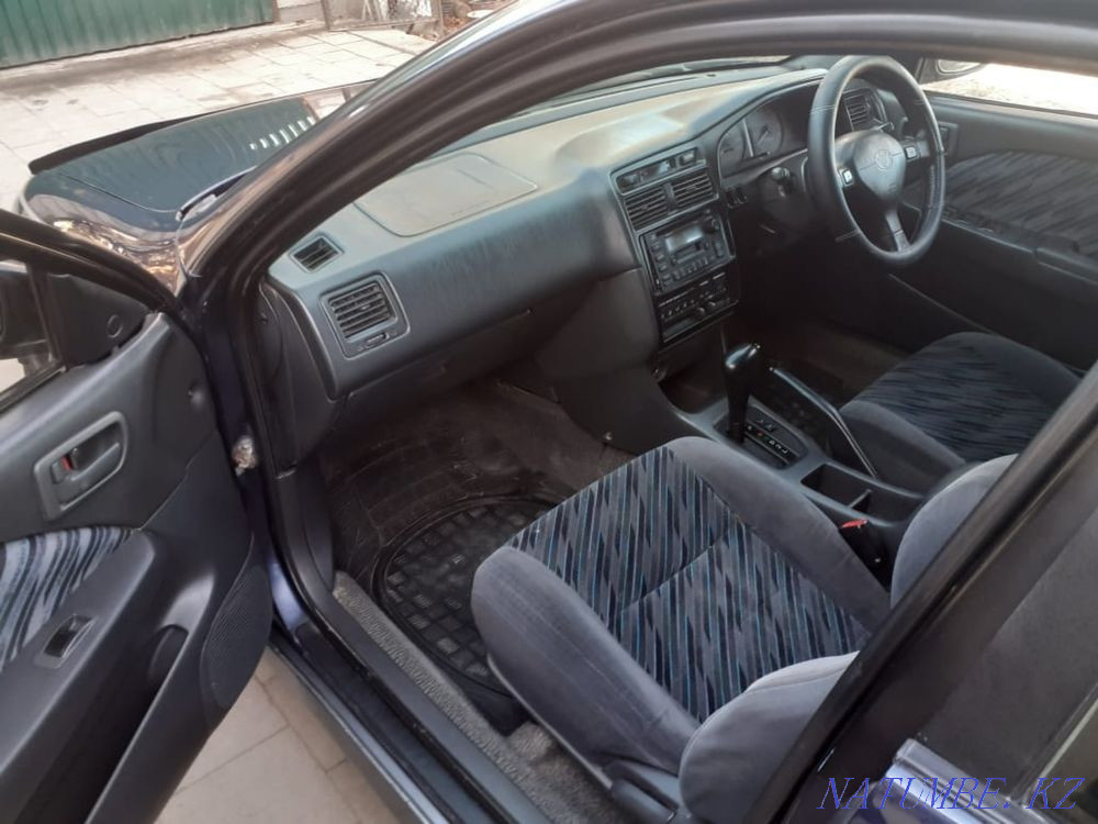 Toyota Caldina    года Алматы - изображение 6
