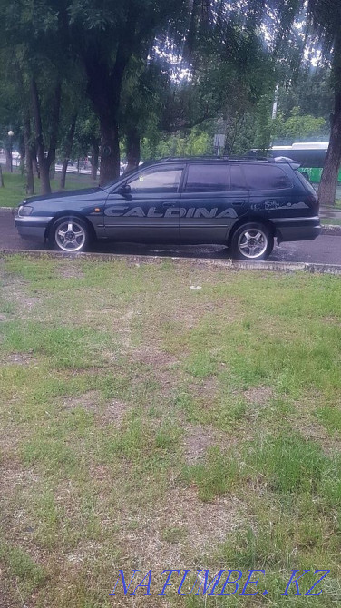 Toyota Caldina    года Талдыкорган - изображение 9