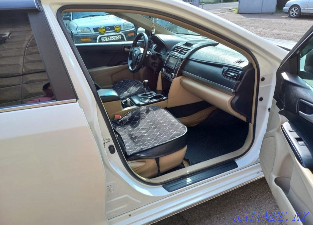 Toyota Camry    года Алматы - изображение 4