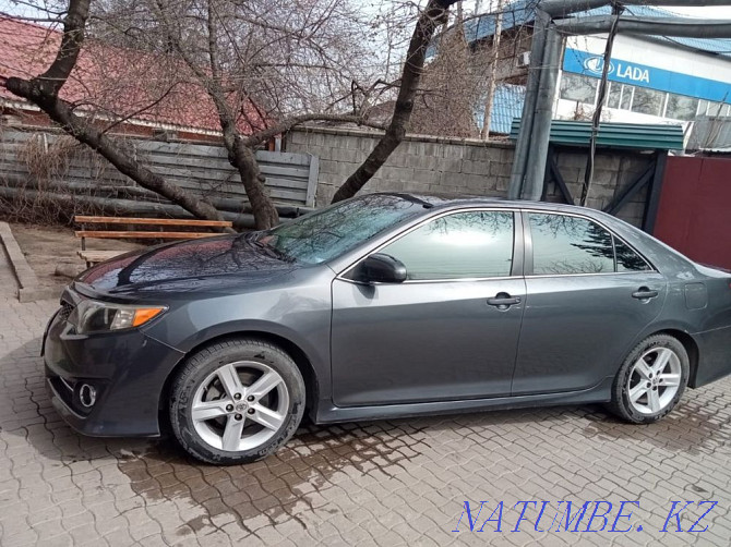 Жылдың Toyota Camry  Алматы - изображение 2