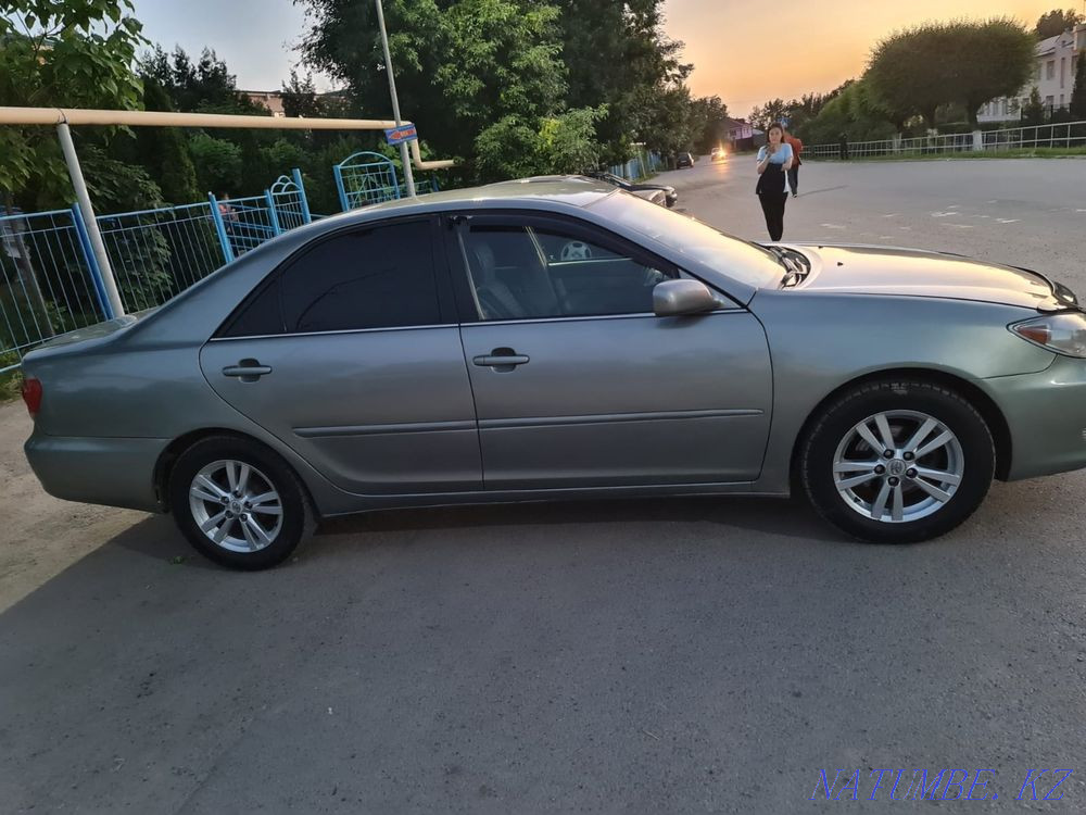 Toyota Camry    года  - изображение 3