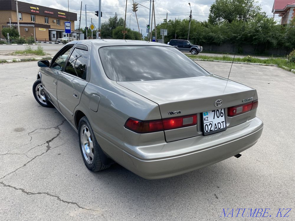 Toyota Camry    года Казцик - изображение 2