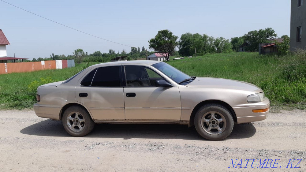 Toyota Camry    года  - изображение 9