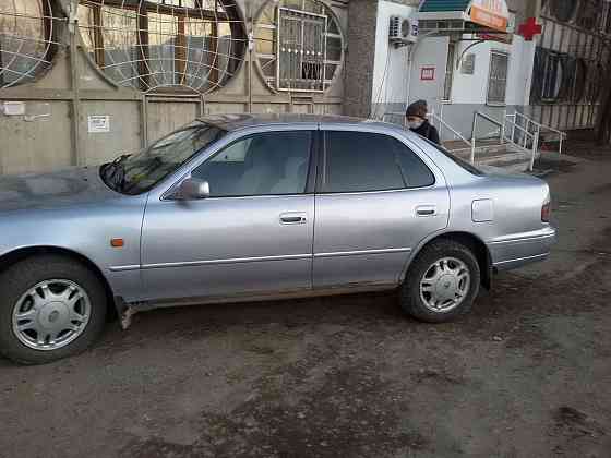 Toyota Camry    года Semey