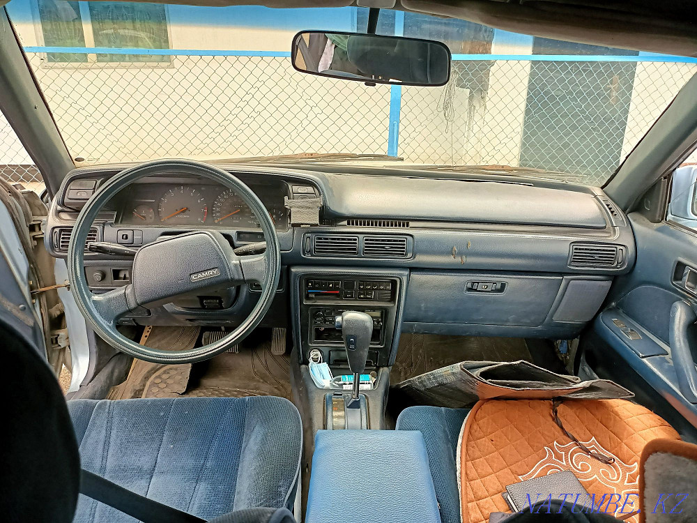 Toyota Camry    года Есик - изображение 2