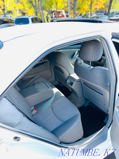 Toyota Camry    года Шымкент - изображение 9