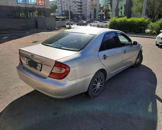 Toyota Camry    года Semey