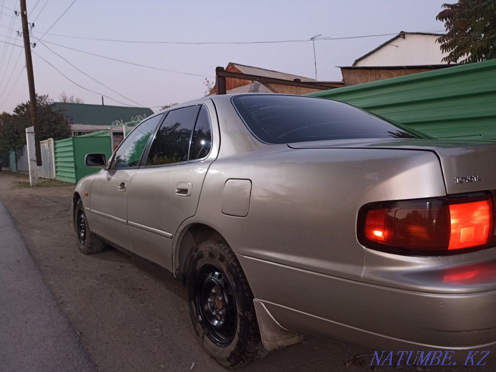 Toyota Camry    года  - изображение 5