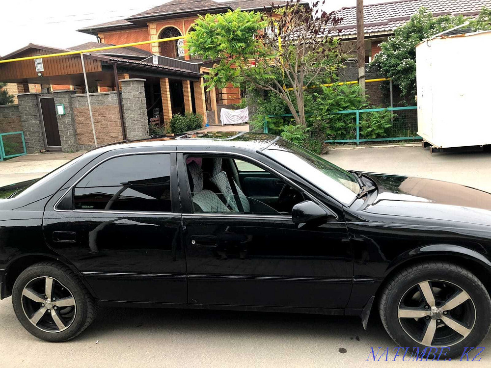 Toyota Camry    года Алматы - изображение 3