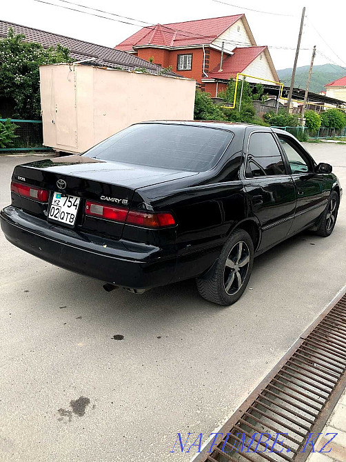 Toyota Camry    года Алматы - изображение 2