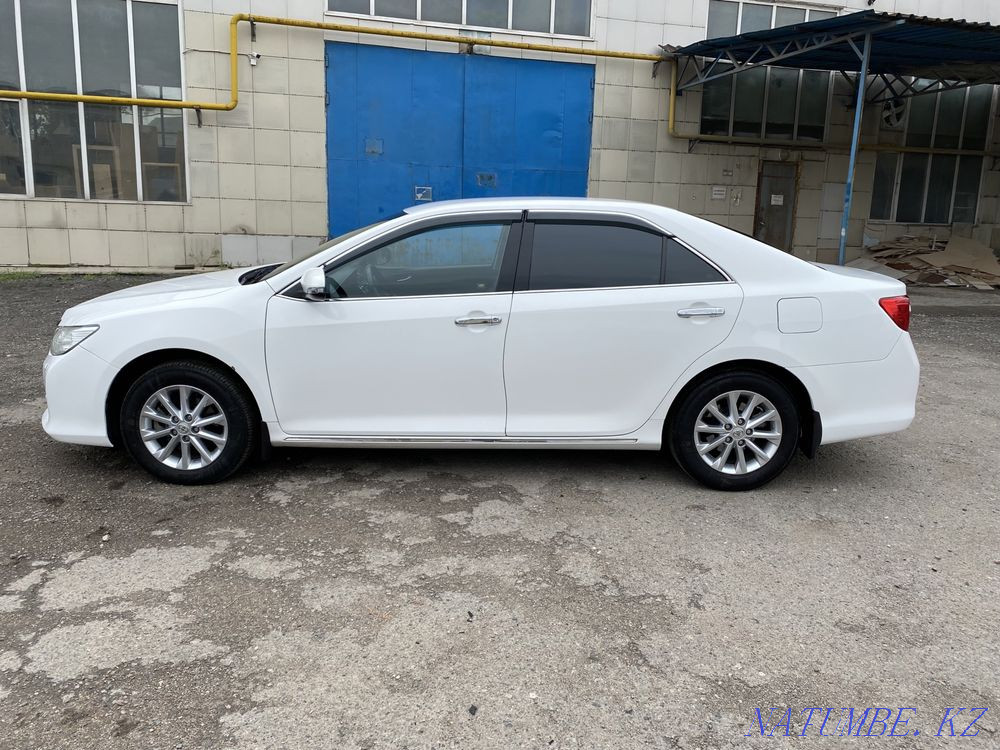 Toyota Camry    года Алматы - изображение 4