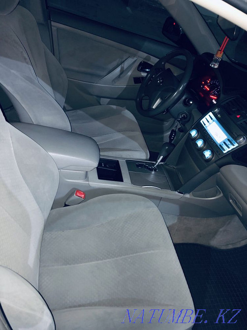 Жылдың Toyota Camry  Алматы - изображение 8