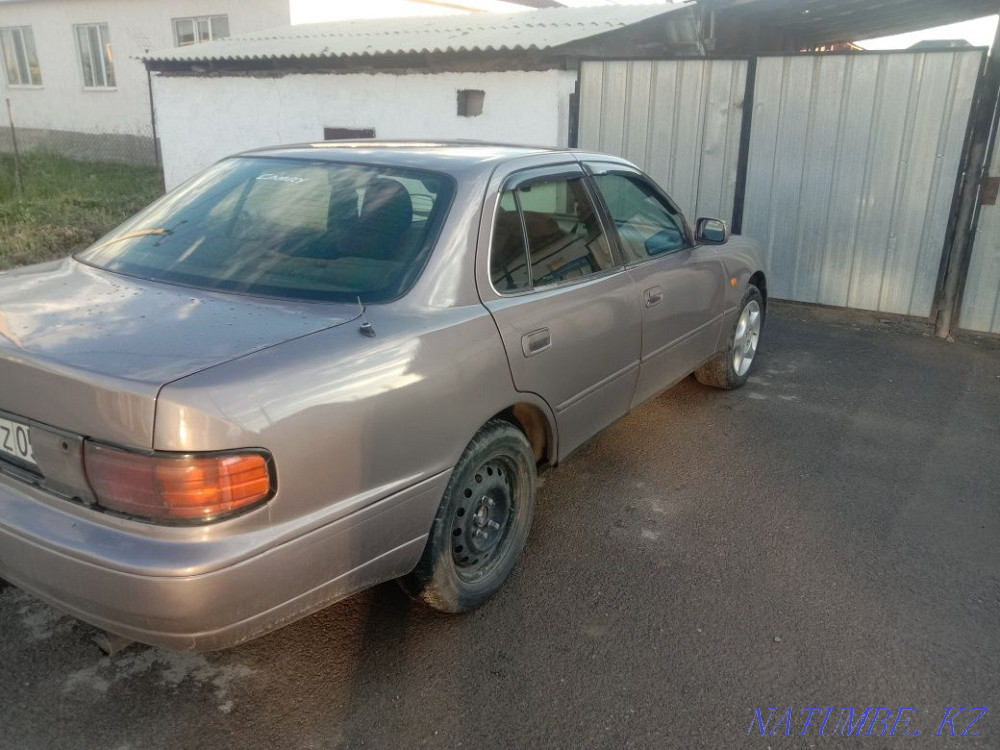 Toyota Camry    года Талдыкорган - изображение 4