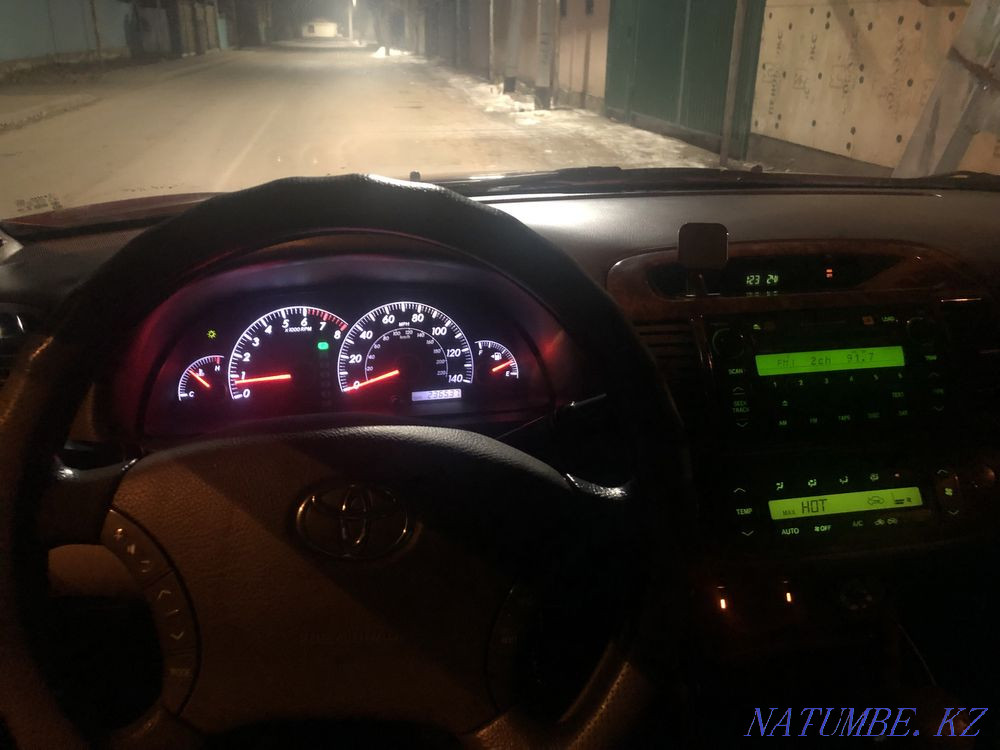 Toyota Camry    года Алматы - изображение 3