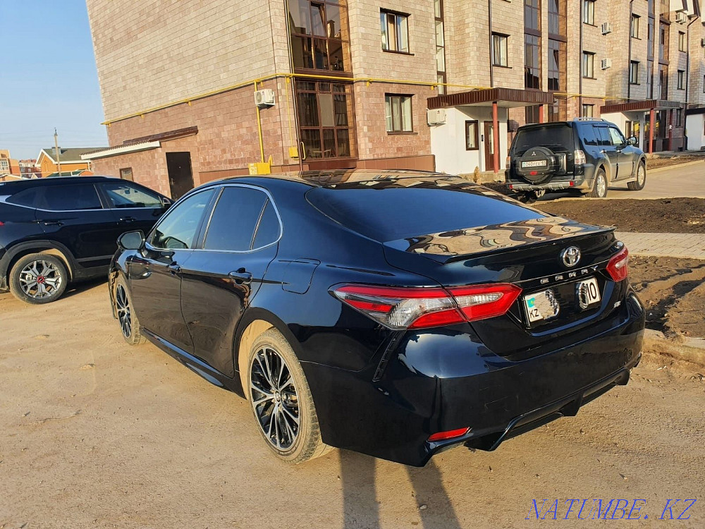 Toyota Camry    года  - изображение 5