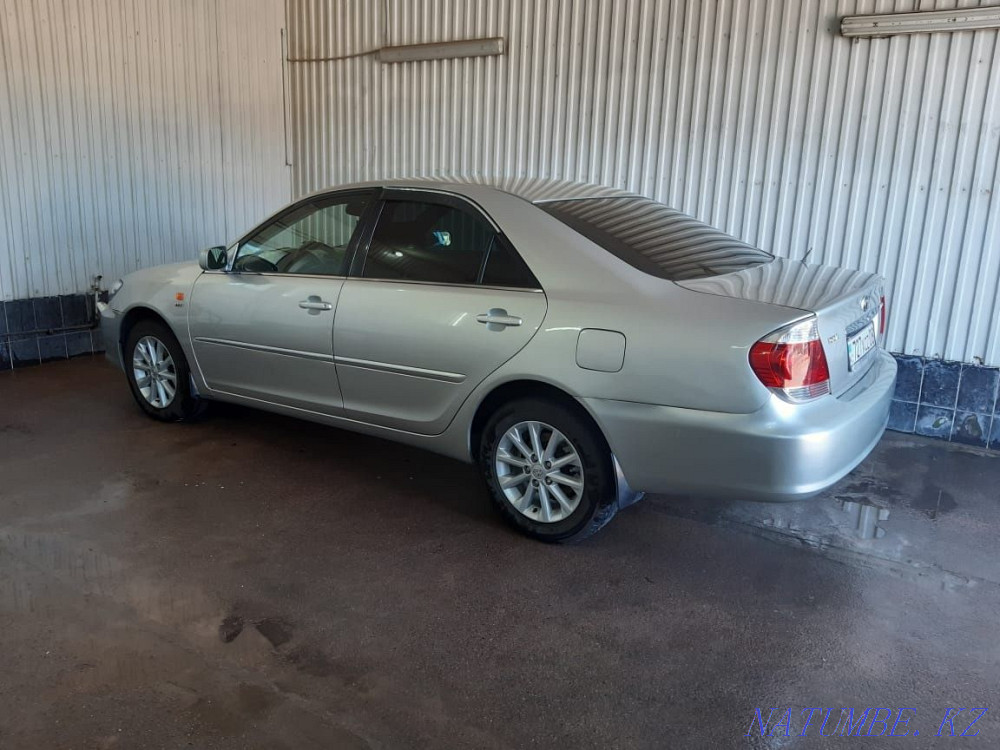 Toyota Camry    года  - изображение 1