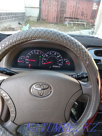 Toyota Camry    года  - изображение 1