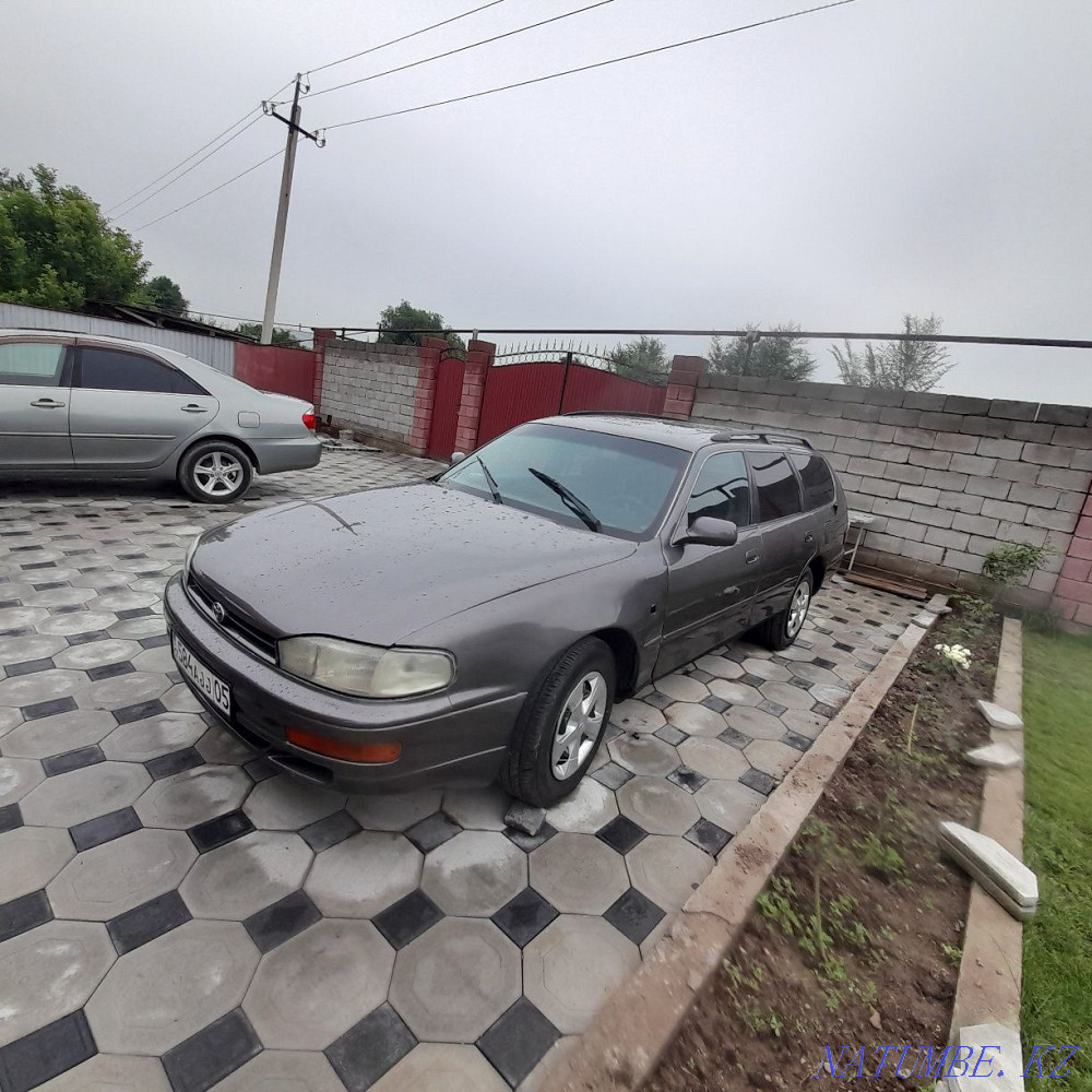 Toyota Camry    года Алматы - изображение 1
