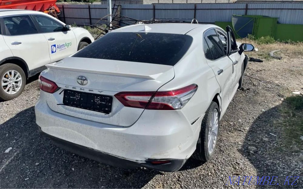 Toyota Camry    года Алматы - изображение 3
