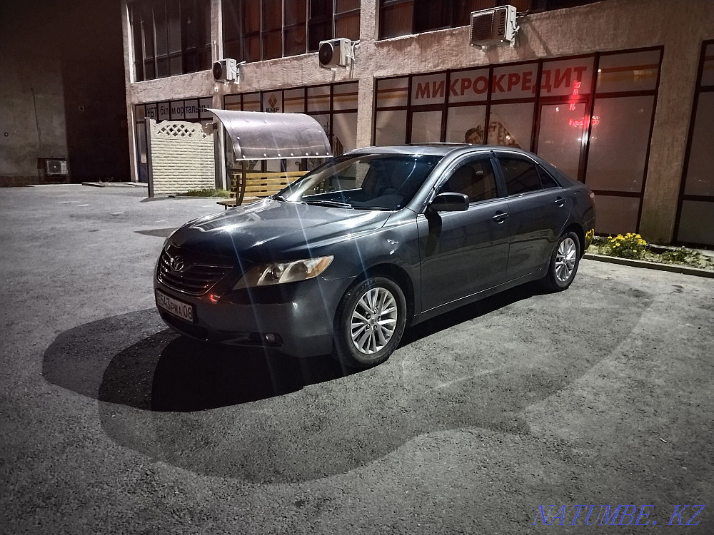 Toyota Camry    года Болтирик шешен - изображение 2