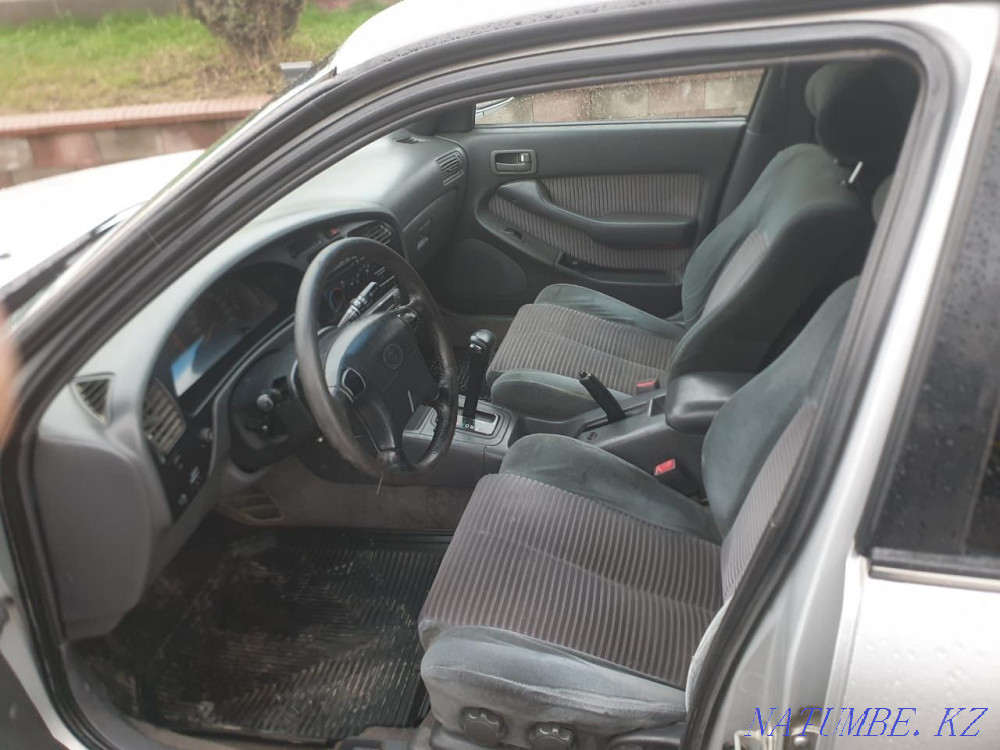 Toyota Camry    year Туздыбастау - photo 4