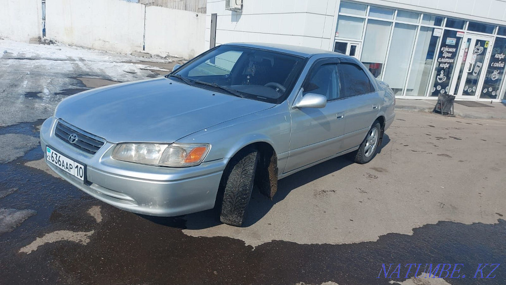Toyota Camry    года  - изображение 1