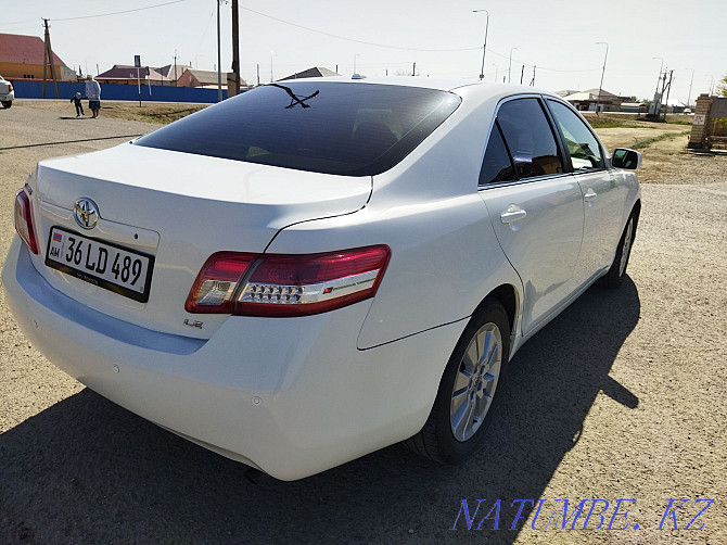 Жылдың Toyota Camry  Ақсай  - изображение 2