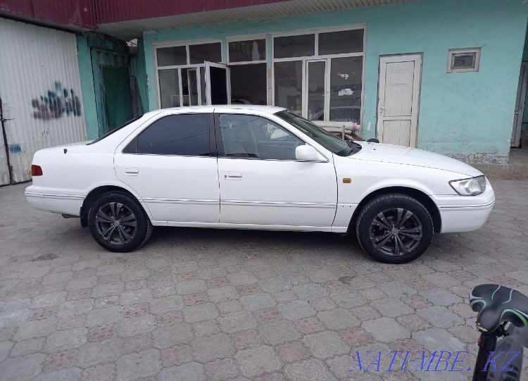 Toyota Camry    года Алматы - изображение 1