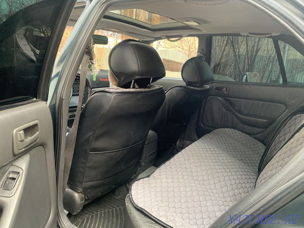 Toyota Camry    года  - изображение 4