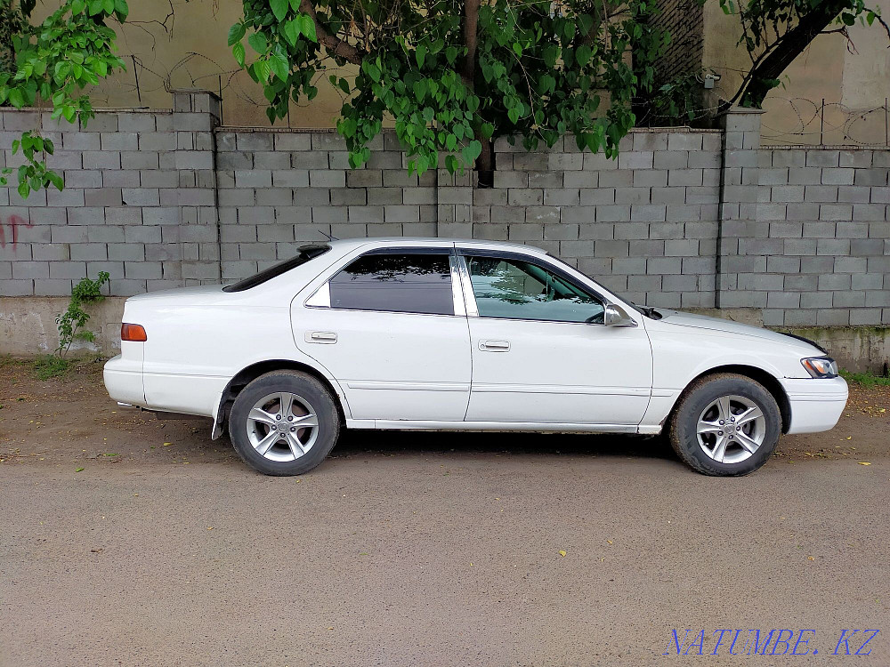 Toyota Camry    года Алматы - изображение 6