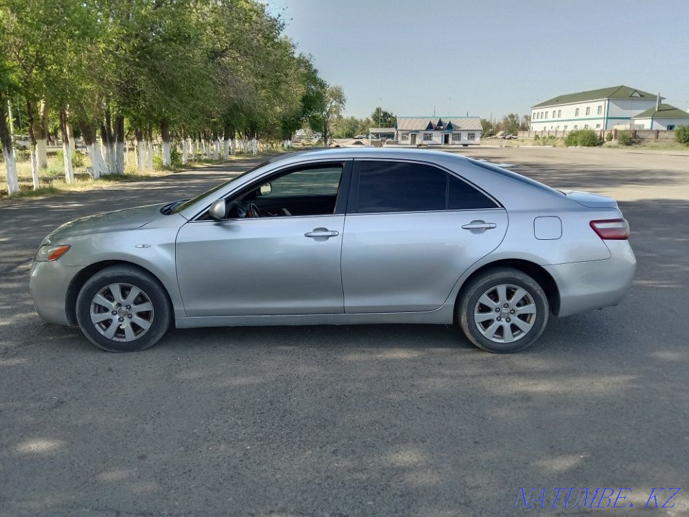Toyota Camry    года  - изображение 4