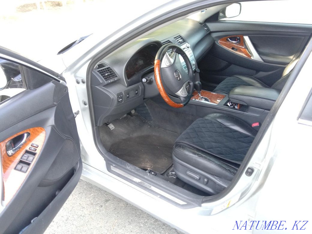 Toyota Camry    года  - изображение 7