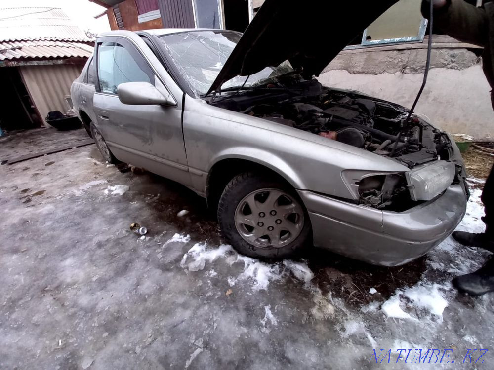 Toyota Camry    года Талдыкорган - изображение 6
