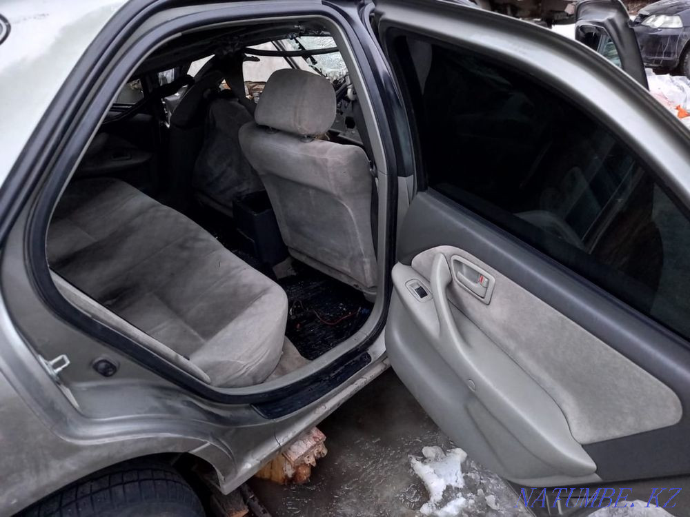 Toyota Camry    года Талдыкорган - изображение 4