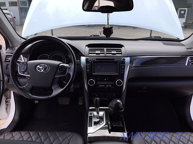 Toyota Camry    года Нуркен - изображение 9