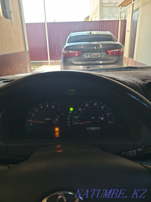 Toyota Camry    года  - изображение 5