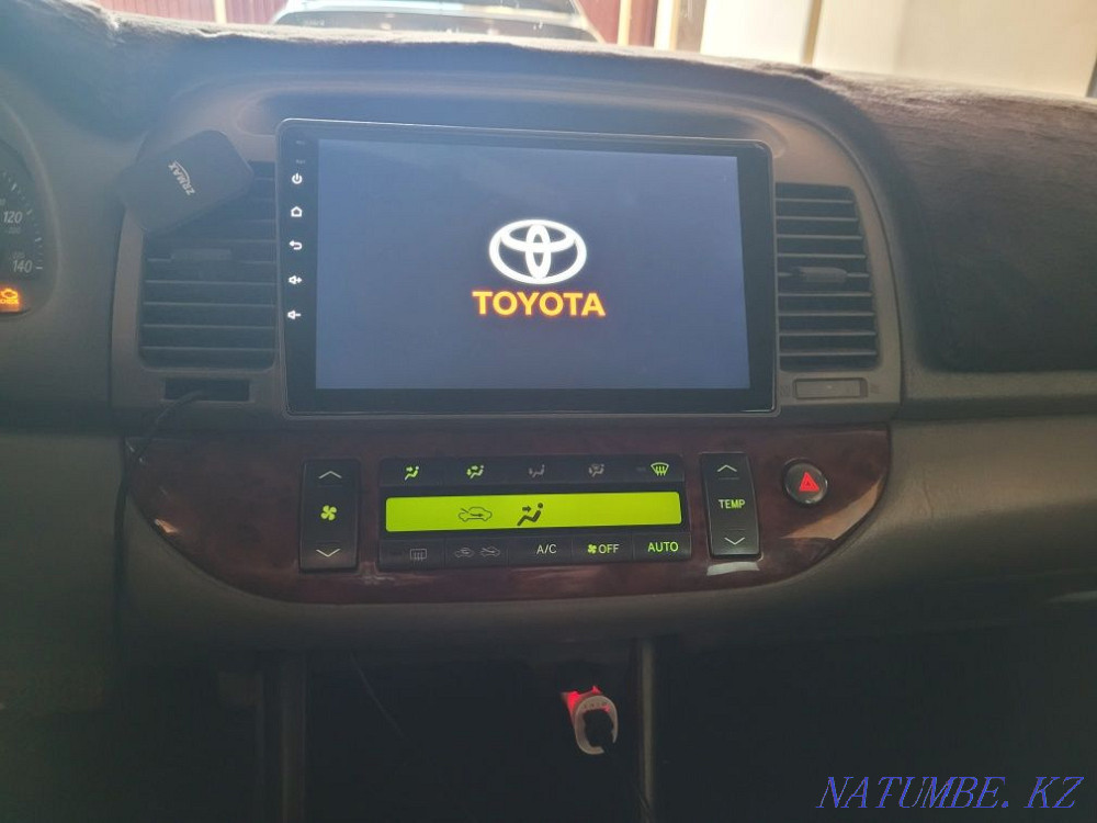 Toyota Camry    года  - изображение 4