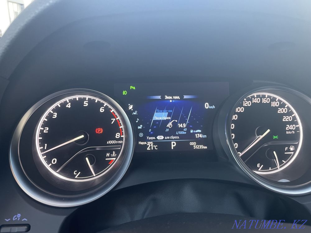 Toyota Camry    года Астана - изображение 8