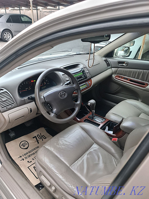 Toyota Camry    года Талдыкорган - изображение 4