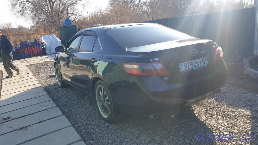 Toyota Camry    года Талдыкорган - изображение 4
