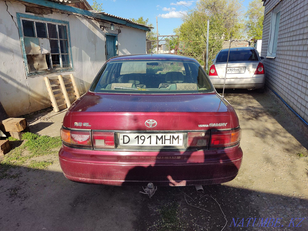 Toyota Camry    года  - изображение 2