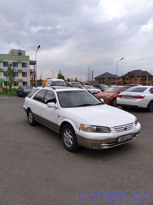 Toyota Camry    year  - photo 1