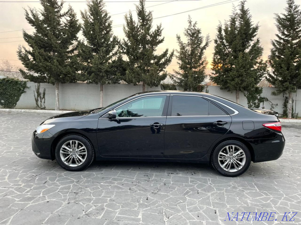 Toyota Camry    года  - изображение 5