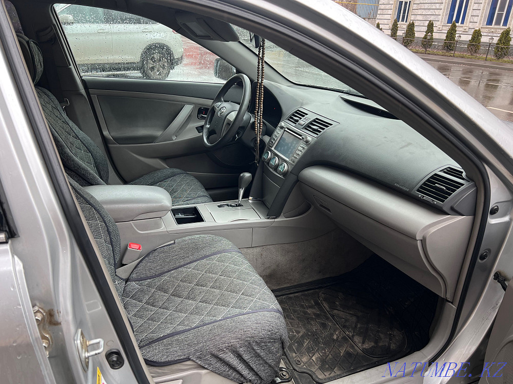 Toyota Camry    года Алматы - изображение 5