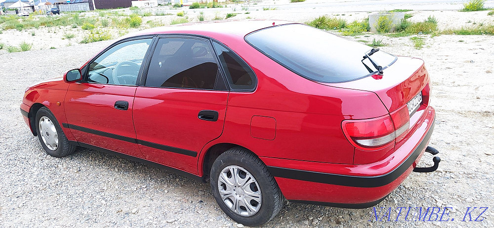 Toyota Carina    года Байзак - изображение 1